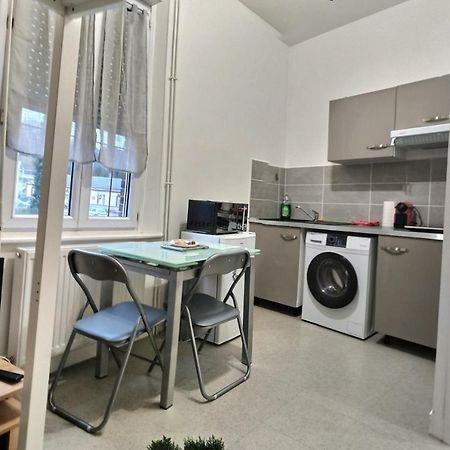 Superbe Studio 3 Face Gare Évreux Екстериор снимка